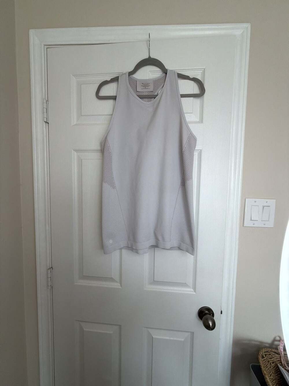 Athleta Light Grey Tank Top, Size XL